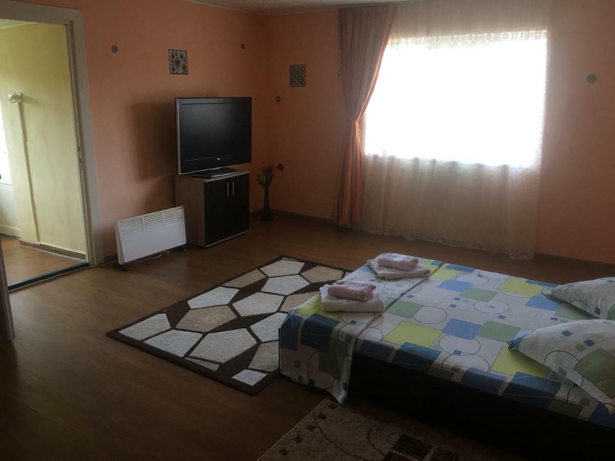 Vila La Izvorul Putinei Haţeg Екстериор снимка
